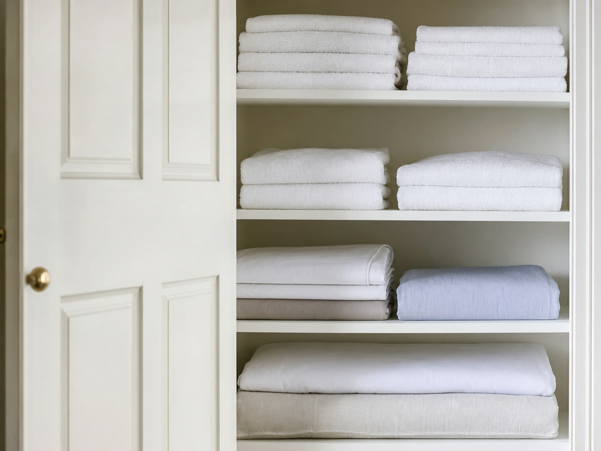 Laundry by Happy Home Cleaners